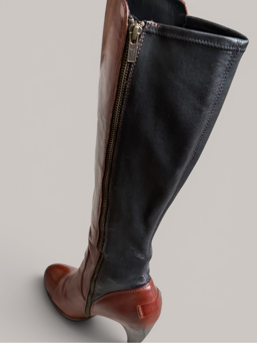 Frye knee-high leather heeled boots 9.5 - Picture 6 of 11